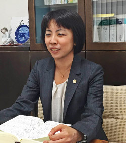 川端 郁子弁護士